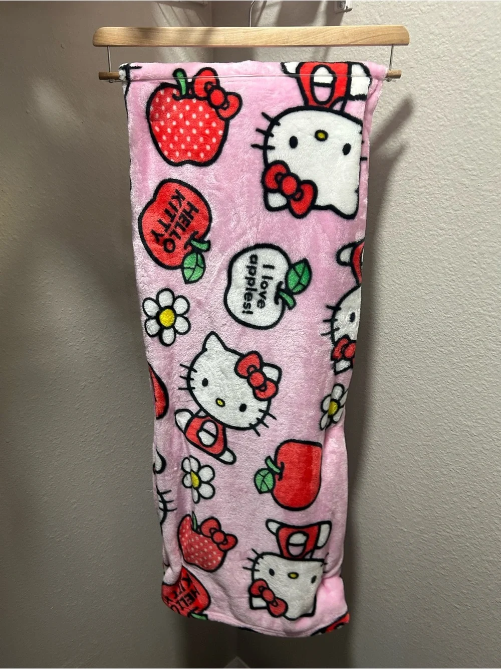 Hello Kitty Apple Plush Throw Blanket
